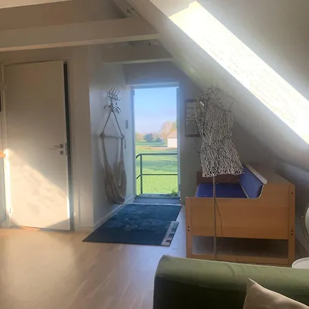 Drejerindens Kreative Stemningsfulde Apartment